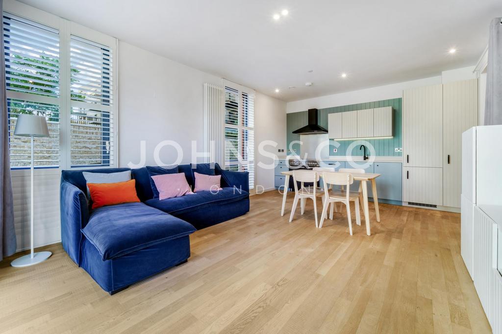 Apartment in Brentford - View 3