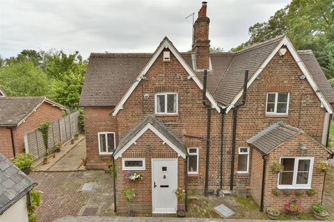 3 bedroom semi-detached house for sale, Rochester Road, Cuxton, Rochester, Kent