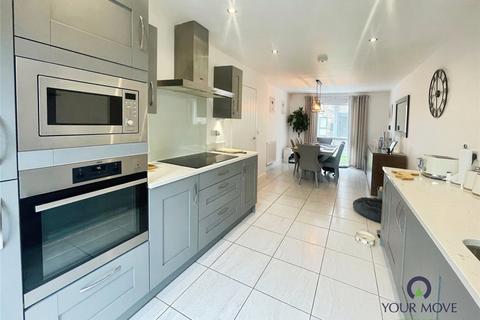 3 bedroom detached house to rent, The Grove, Lancashire BB2