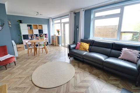 3 bedroom semi-detached house for sale, GREENLEA CLOSE, PORTSMOUTH