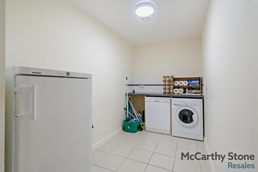 8657907-interior10-800.jpg