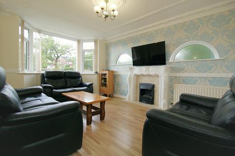 5 bedroom detached house for sale, Allerton Road, Allerton, Bradford, BD15