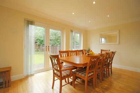 5 bedroom detached house for sale, Allerton Road, Allerton, Bradford, BD15