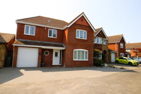 18 Birch Close, South Ockendon, RM15 6XD