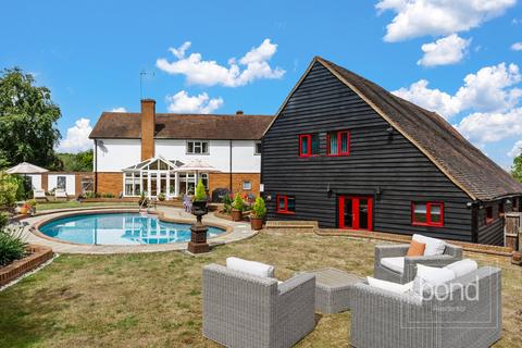 4 bedroom detached house for sale, Little Baddow CM3
