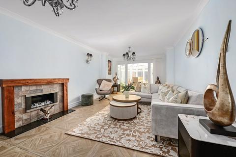 5 bedroom detached house for sale, Hithermoor Road, Surrey TW19