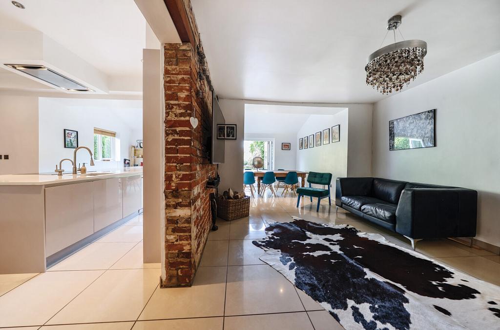 1329704 6 6889276...