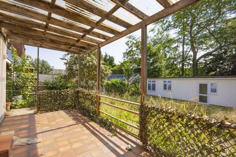 undefined, Egerton Gardens, London NW4