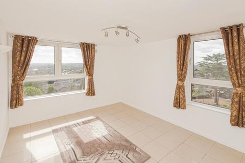 2 bedroom flat for sale, Ross Road, London SE25