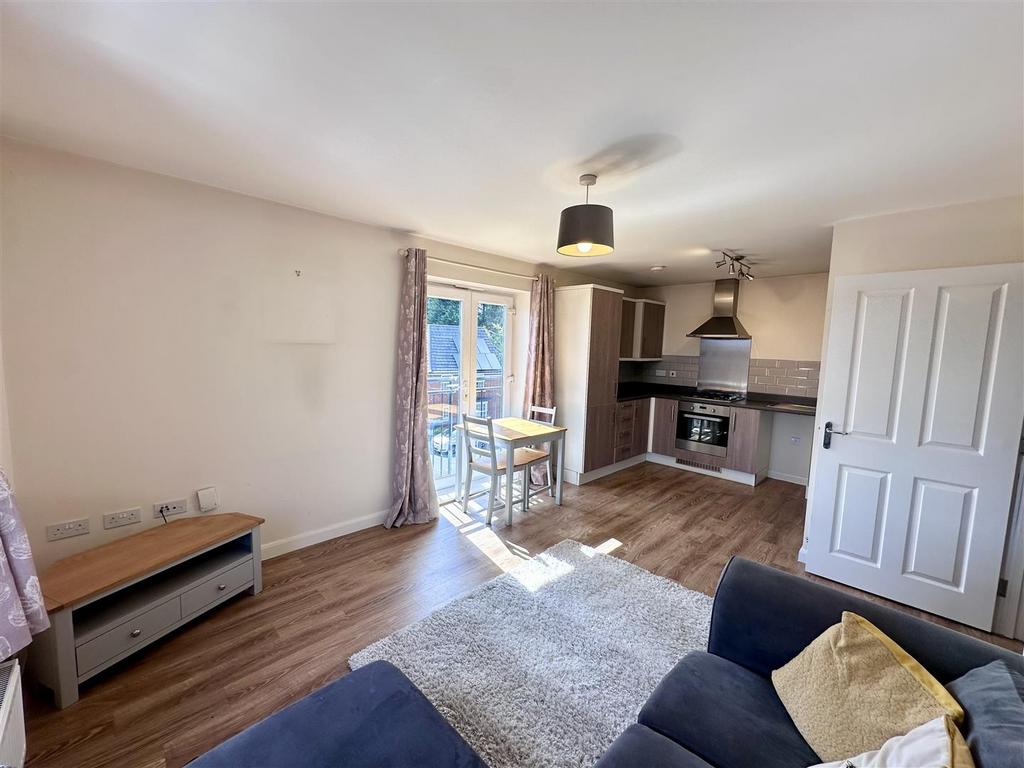 Lounge/Kitchen