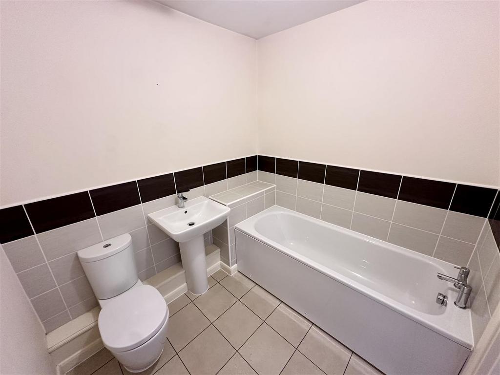 Main Bathroom