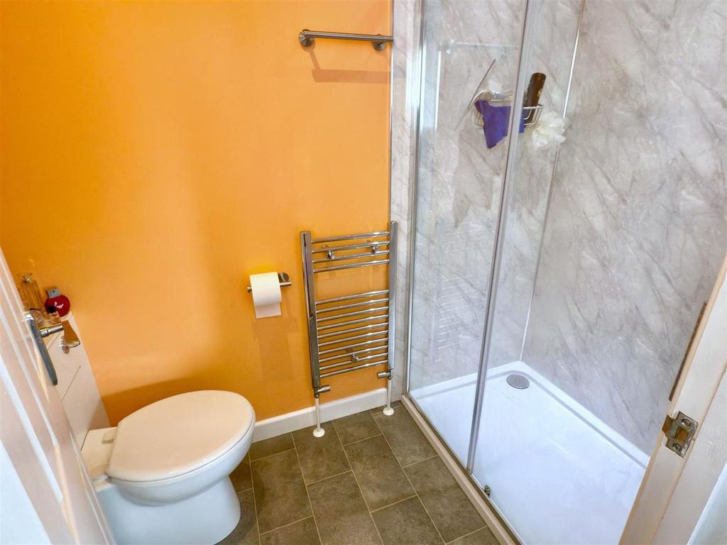 EN SUITE.jpg