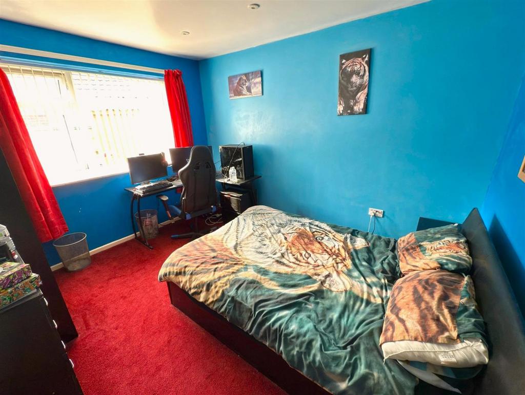 BED 2.jpg