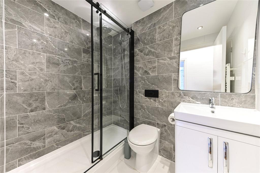Family Shower Room