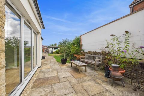 3 bedroom semi-detached house for sale, Portway, Frome