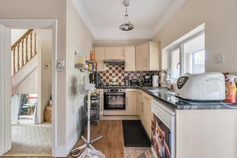 undefined, Gander Green Lane, Sutton SM1