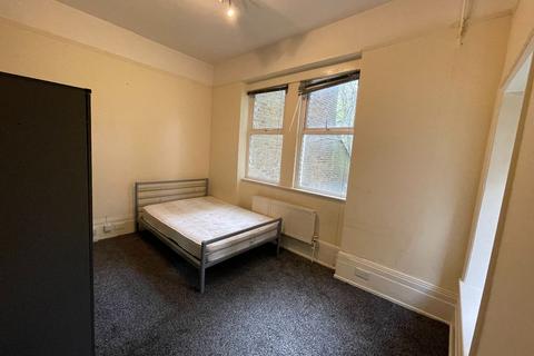 undefined, Birdhurst Road, South Croydon, CR2