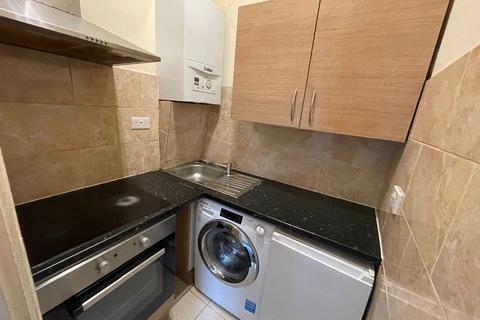 undefined, Birdhurst Road, South Croydon, CR2