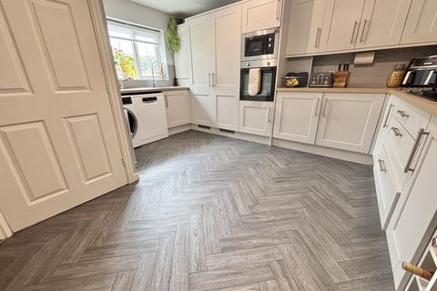 3 Betjeman Close, Bispham, Blackpool, FY2 0FQ