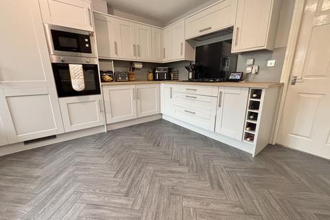 3 Betjeman Close, Bispham, Blackpool, FY2 0FQ