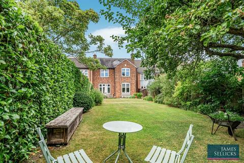 4 bedroom detached house for sale, Hinckley Road, Western Park, Leicester