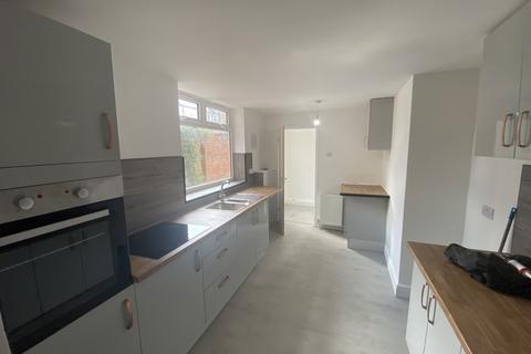 4 bedroom terraced house for sale, Cuba Street, Hendon, Sunderland, Tyne and Wear, SR2 8RU