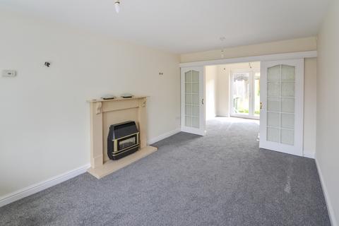 4 bedroom detached house to rent, Ambleside Way, Donnington