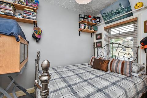 2 bedroom terraced house for sale, Burton Street, Farsley, Pudsey, West Yorkshire