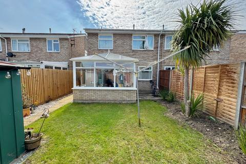 4 bedroom semi-detached house for sale, Guntons Close, Soham