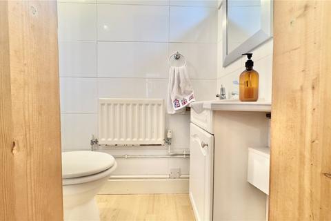 10 North Drive, Wirral, CH60 0BD