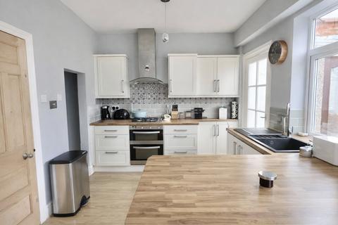 undefined, North Drive, Heswall, Wirral, CH60