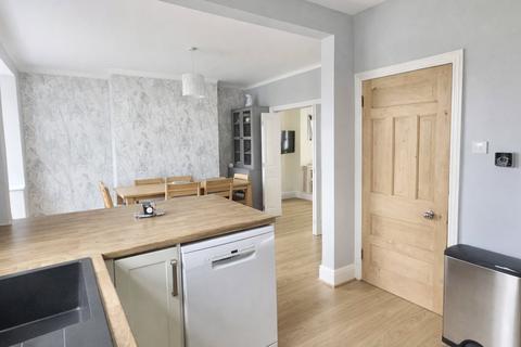 undefined, North Drive, Heswall, Wirral, CH60