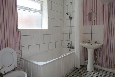 2 bedroom flat to rent, Hampstead Road, Newcastle Upon Tyne NE4
