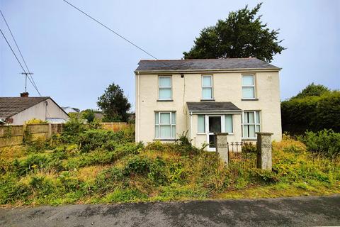 4 bedroom detached house for sale, Park Villa, Dwrbach, Fishguard