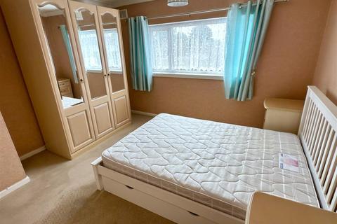 3 bedroom terraced house for sale, Love Road, Lowestoft, Suffolk, NR32