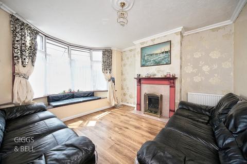 undefined, Park Street, Luton, Bedfordshire, LU1
