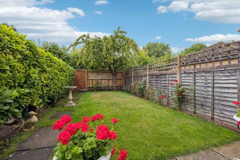undefined, Orchard Drive, Wooburn Green, HP10