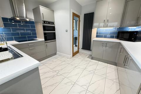 21 Andrews Walk, Wirral, CH60 2SF