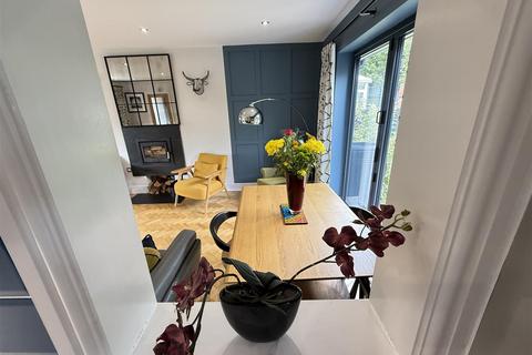 21 Andrews Walk, Wirral, CH60 2SF