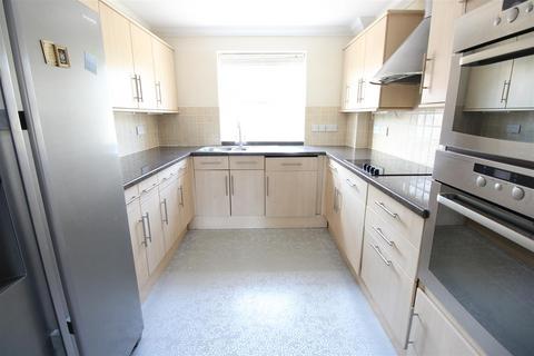 3 bedroom apartment for sale, Medina Gardens, Cowes PO31