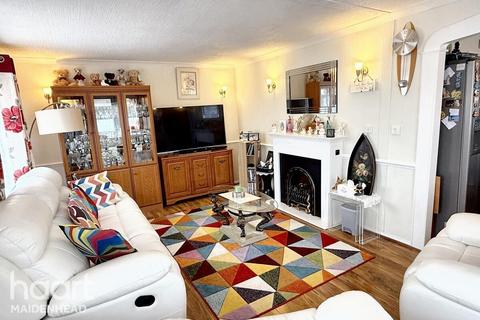 undefined, The Paddock Lakeview, Maidenhead