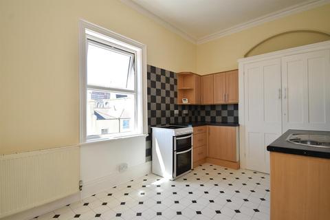 2 bedroom flat for sale, Church Road, East Sussex TN37