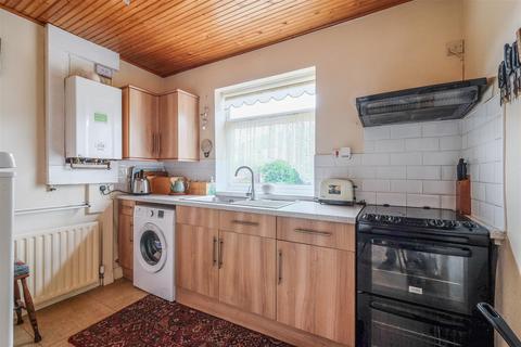 42 Devon Way, Brighouse, HD6 4DT