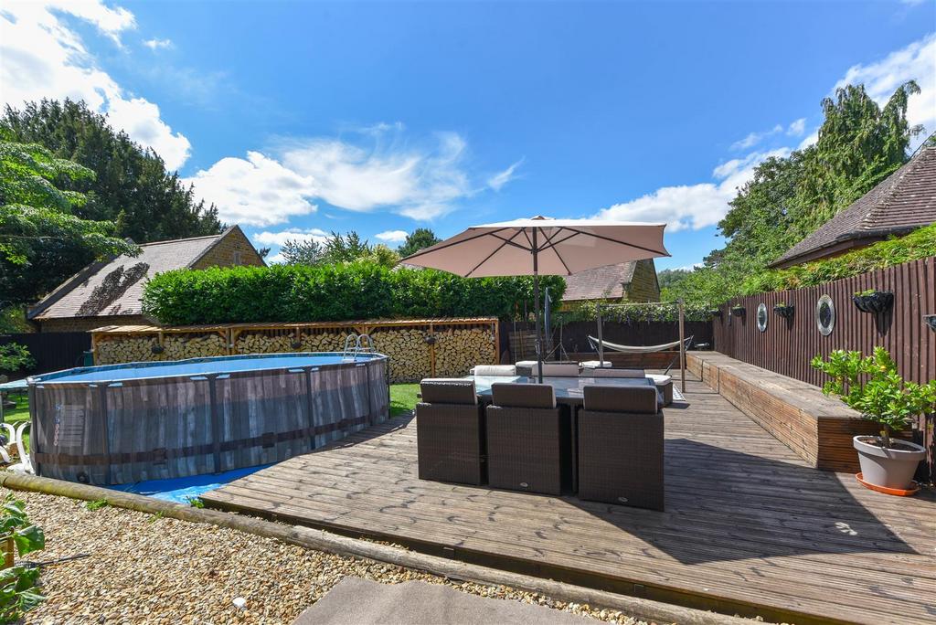 0112polldecking.jpg