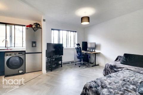 1 bedroom flat for sale, Hardwick Crescent, Dartford