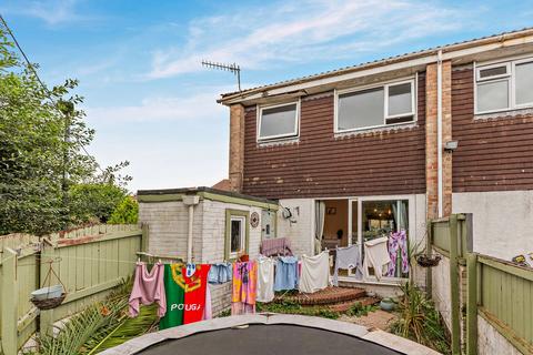 5 Burden Close, Bodmin, PL31 1NY