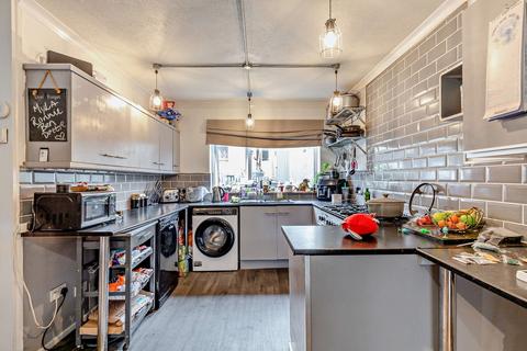 5 Burden Close, Bodmin, PL31 1NY