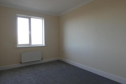 2 bedroom flat to rent, Griffin Court, Northfleet