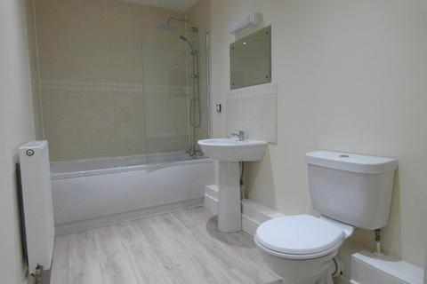 2 bedroom flat to rent, Griffin Court, Northfleet