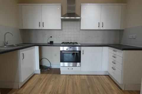 2 bedroom flat to rent, Griffin Court, Northfleet